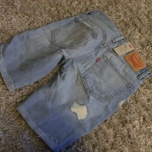 Levi shorts Men’s brand new size 30 511